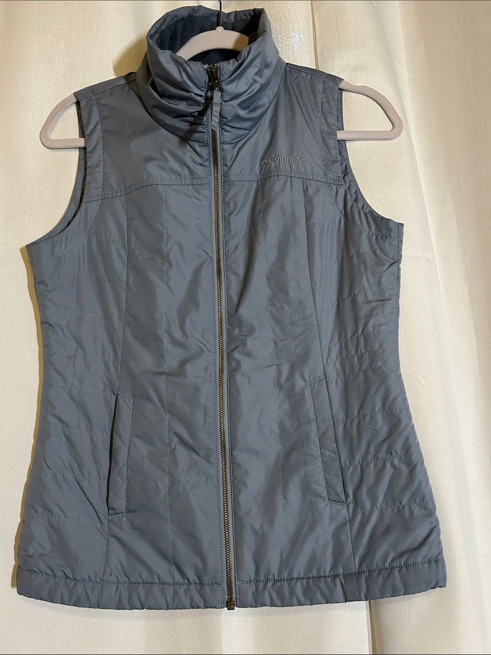 Columbia Women's Gray Quilted Insulated Vest